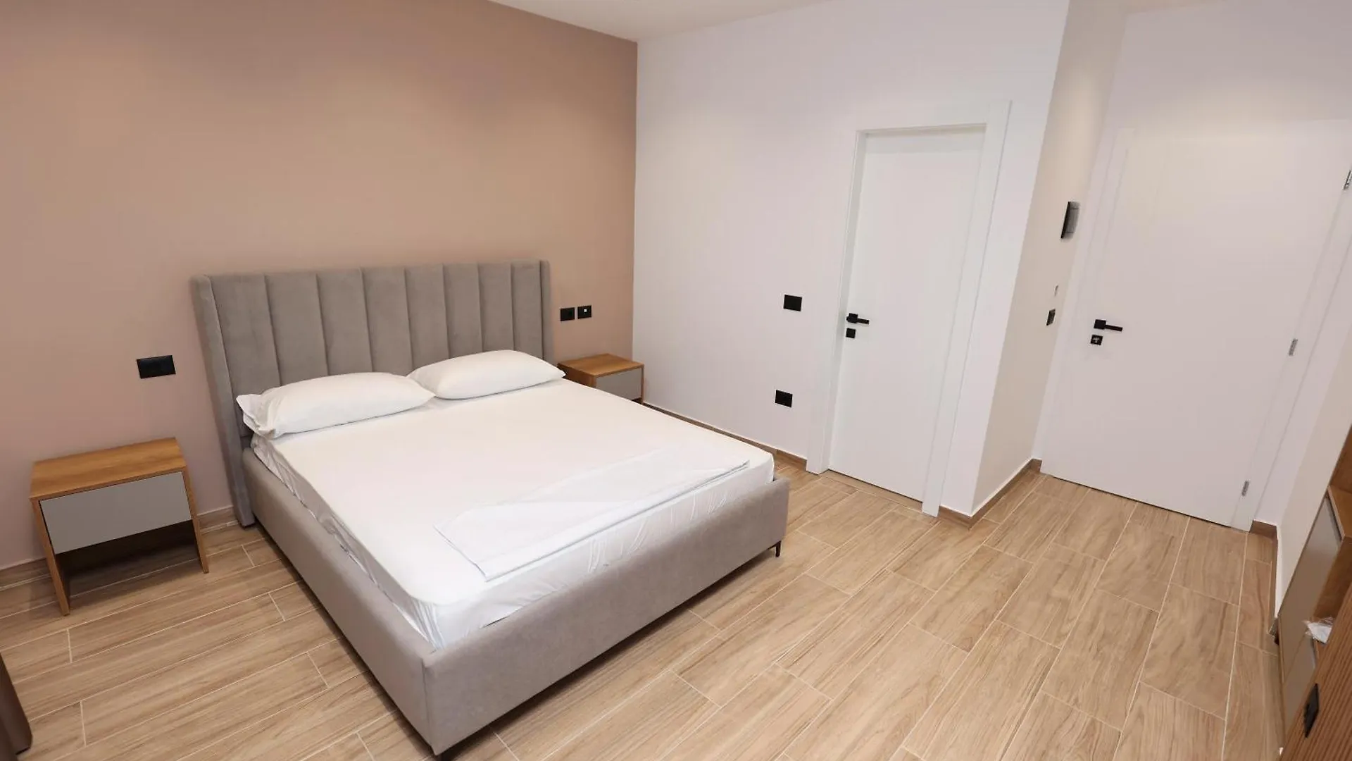 Emar Hotel Tirana Albanien
