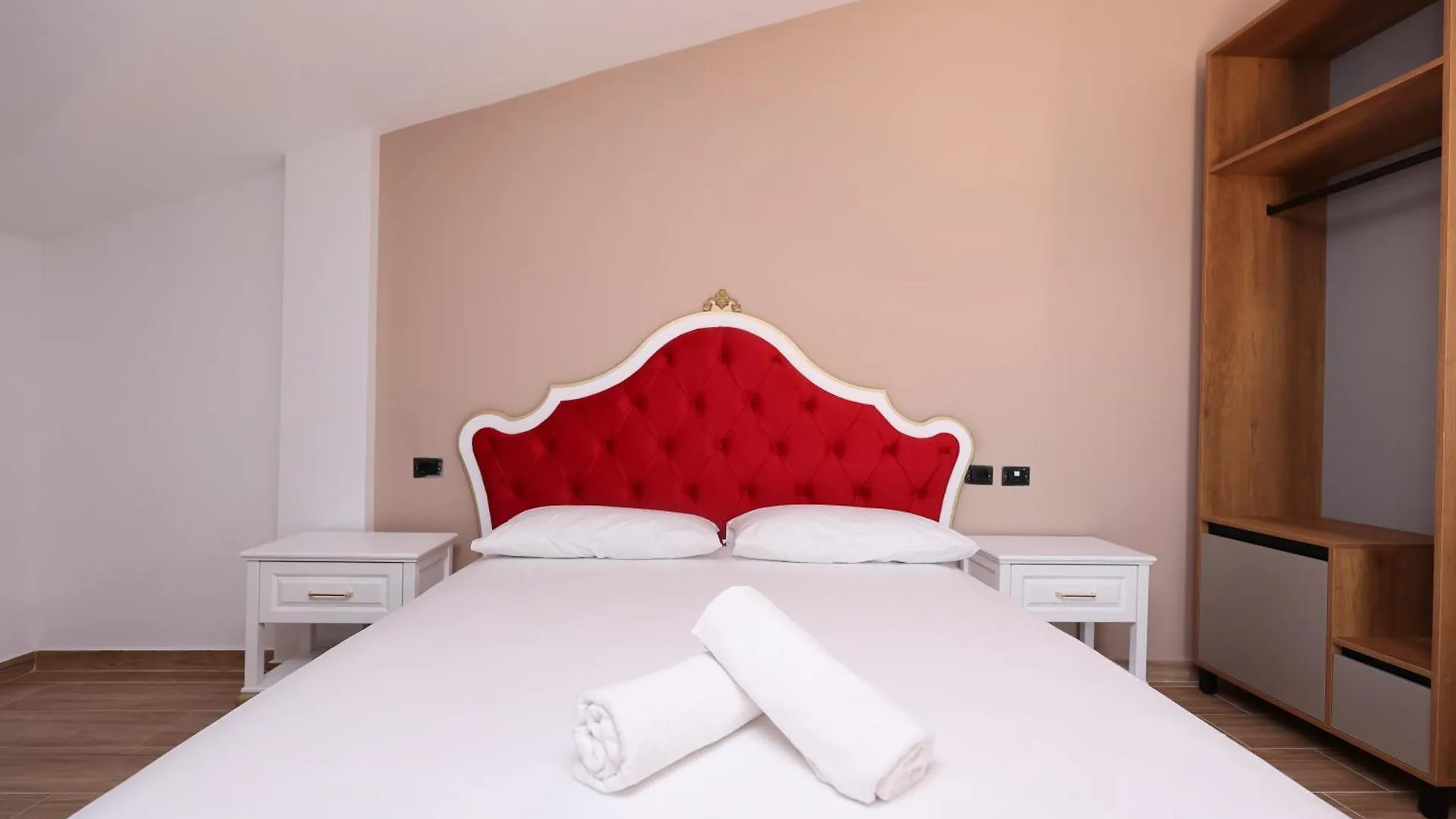 Emar Hotel Tirana